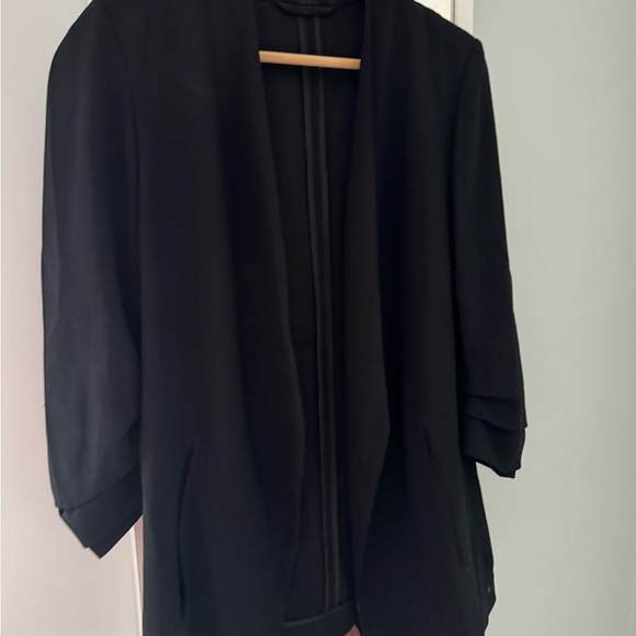 Babaton new power blazer - Picture 2 of 2